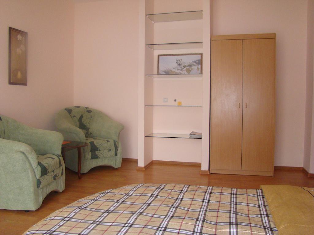 Alex Apartments Near Independence Square - Kiev Quarto foto
