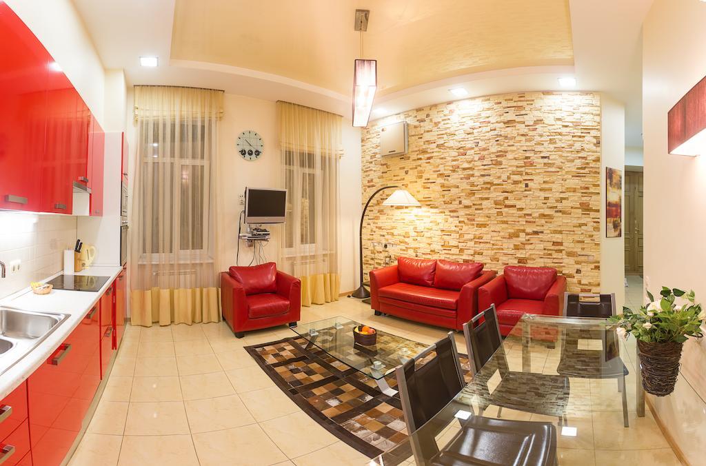 Alex Apartments Near Independence Square - Kiev Quarto foto